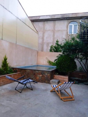 Isolated second floor for rent with separate kitchen and bathroom